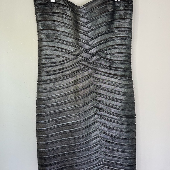 BCBG Max Azria Strapless Mini Dress Sz M | Metallic Y2K Bodycon Kardashian - Picture 9 of 16